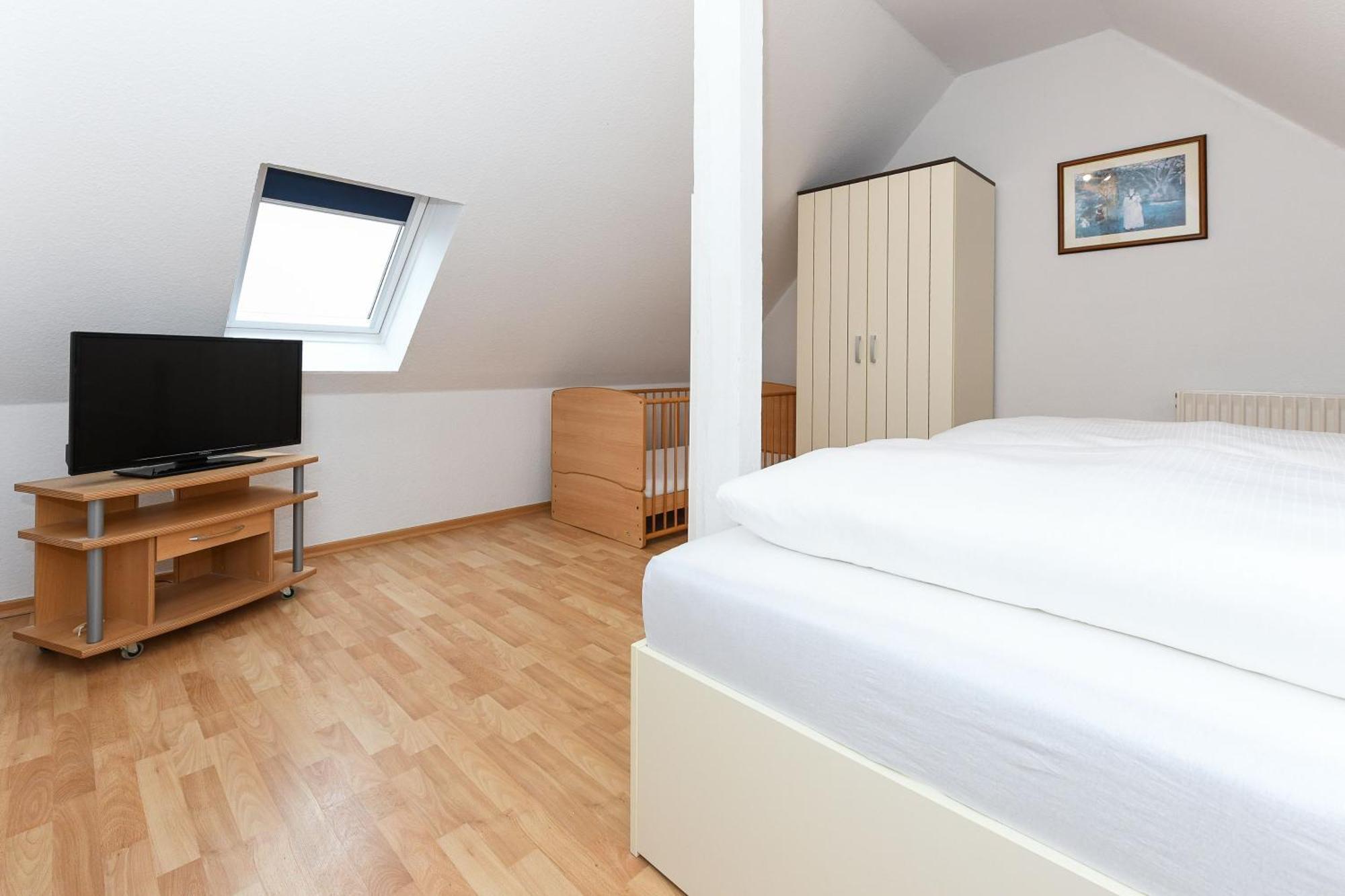 Ferienwohnungen Im Haus Strandkorb Bensersiel Exteriör bild