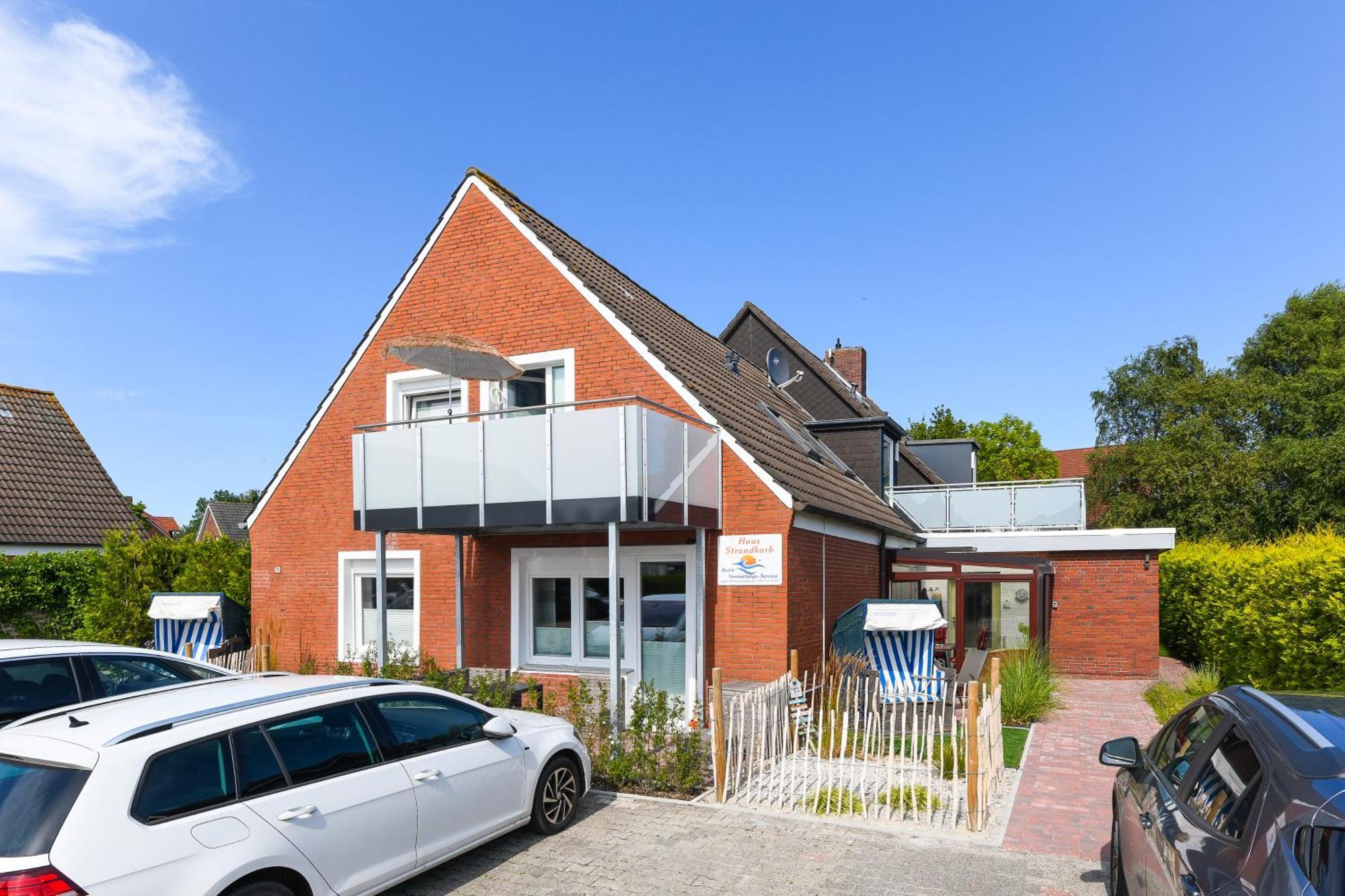 Ferienwohnungen Im Haus Strandkorb Bensersiel Exteriör bild